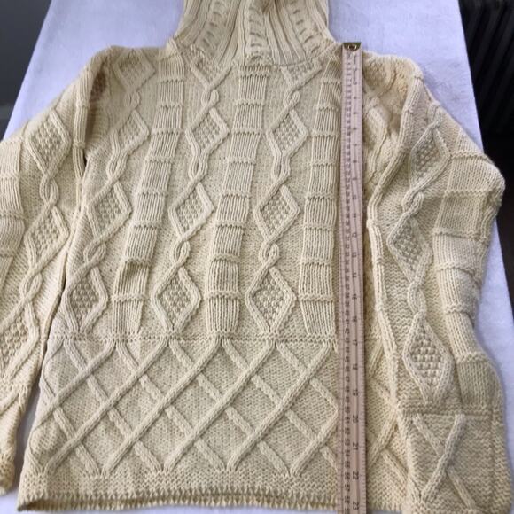 Inis Crafts Irish merino wool butter yellow S cable knit turtleneck knit sweater - Picture 4 of 9